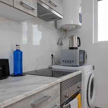 Апартаменты Cosy Near The Sea *