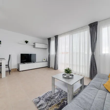 Cosy Near The Sea Торевьиа