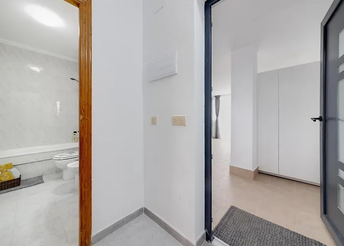 شقة Cosy Near The Sea تورّيفيِخا